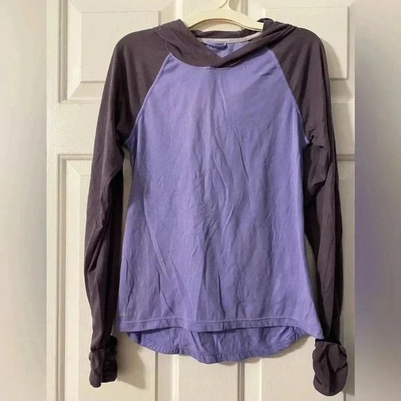 Nike Dri-Fit purple hooded running shirt - Picture 1 of 10